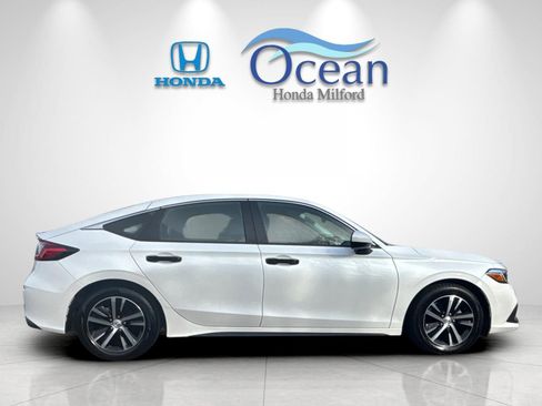 Used 2024 Honda Civic LX image 2