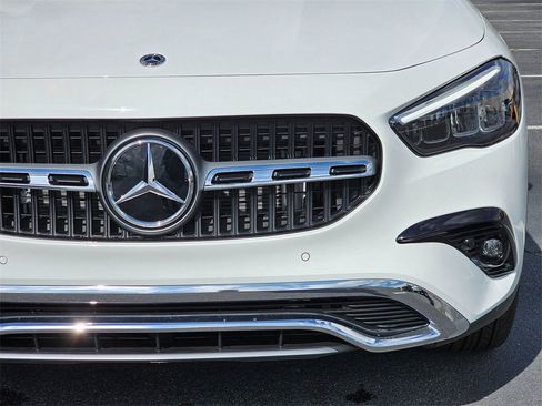 Used 2025 Mercedes-Benz GLA 250 image 9