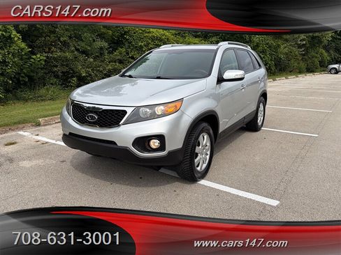 Used 2012 Kia Sorento LX w/ Convenience Pkg FWD image 1
