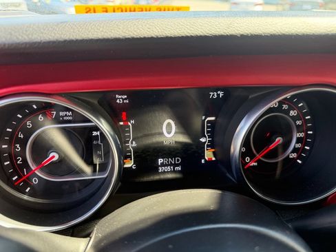 Used 2021 Jeep Wrangler Unlimited Rubicon AWD/4WD image 16