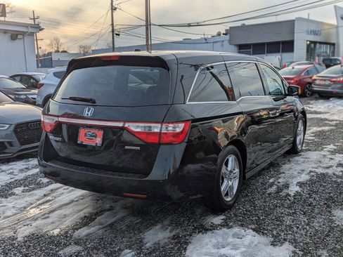 Used 2011 Honda Odyssey Touring Elite image 5