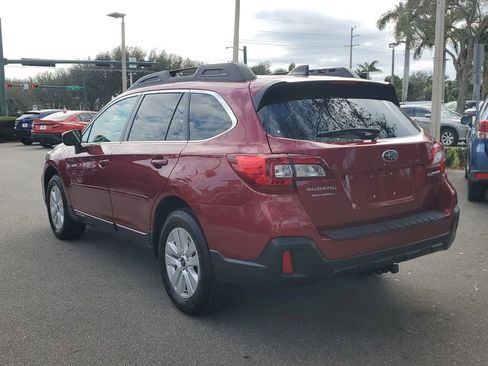 Used 2019 Subaru Outback 2.5i Premium image 3
