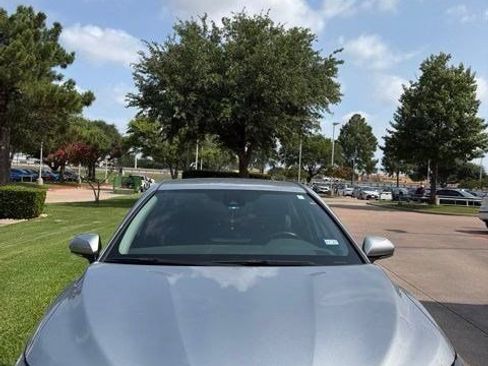 Used 2024 Toyota Camry XSE FWD image 2