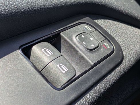 Used 2022 Mercedes-Benz Sprinter 3500 image 20