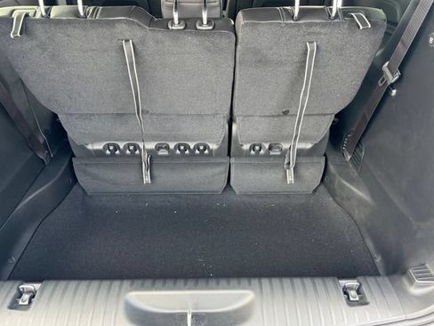 New 2027 Chrysler Pacifica Select FWD image 16