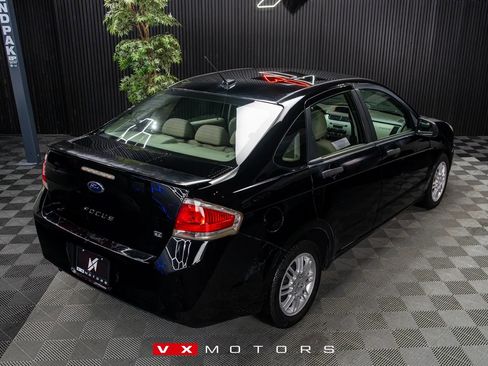 Used 2010 Ford Focus SE image 19