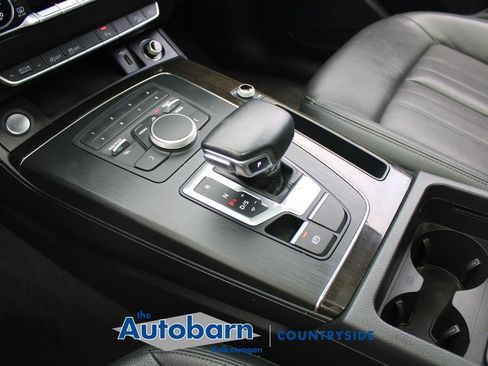 Used 2020 Audi Q5 2.0T Premium w/ Convenience Package AWD/4WD image 19