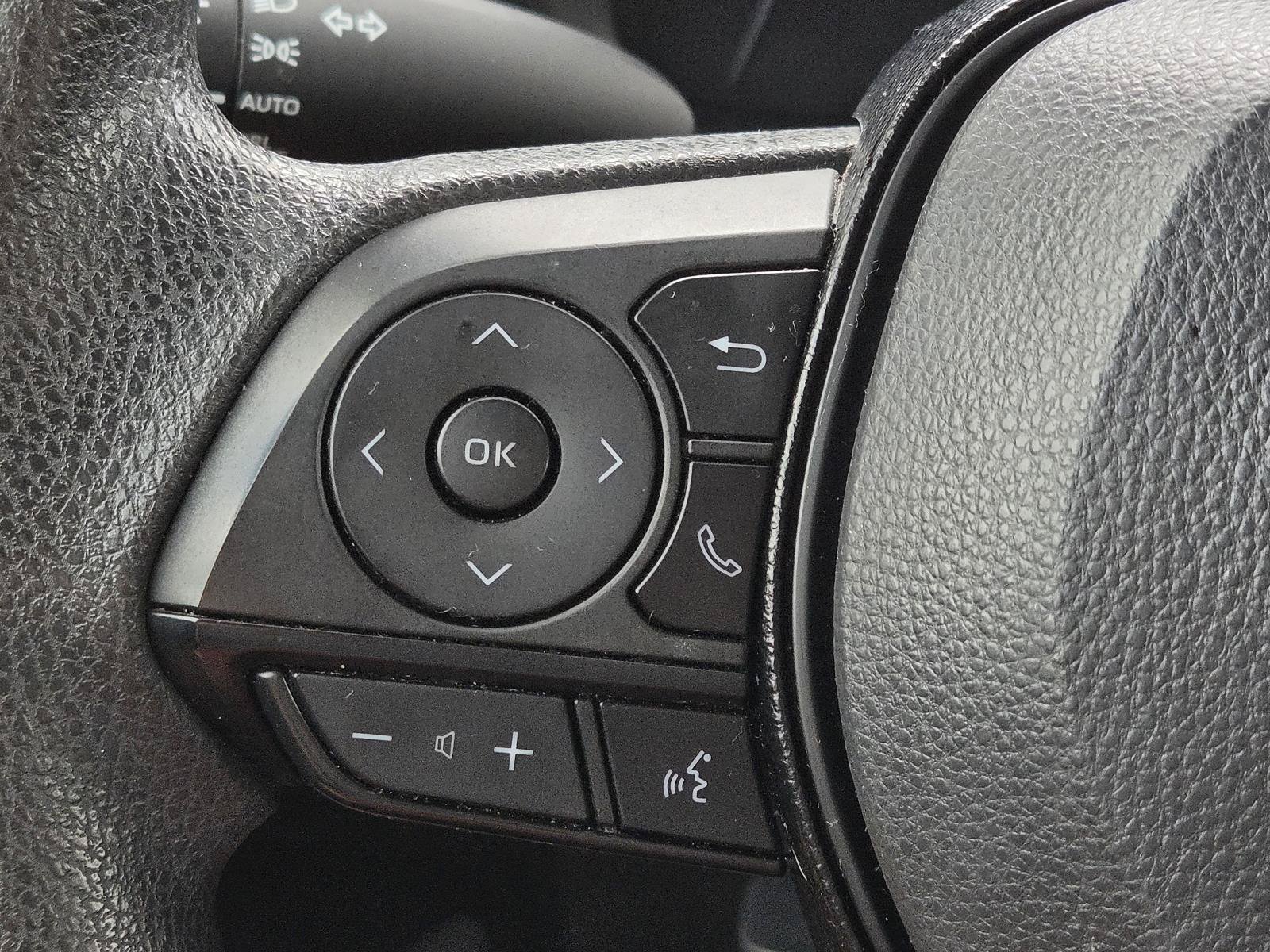 Used 2020 Toyota Corolla LE FWD image 19