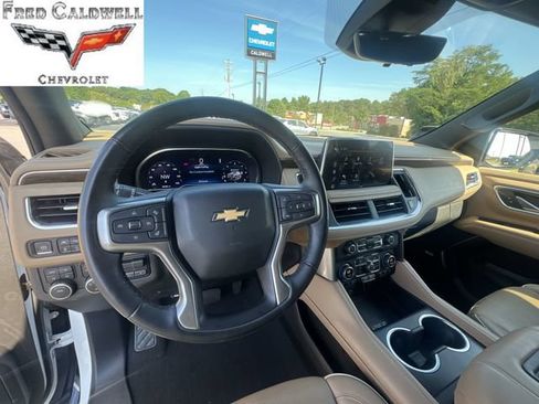 Used 2023 Chevrolet Tahoe Premier AWD/4WD image 16