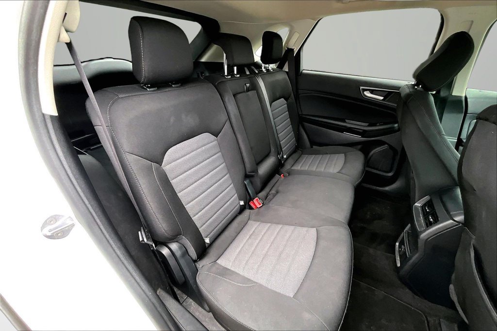 Used 2020 Ford Edge SE AWD/4WD image 25