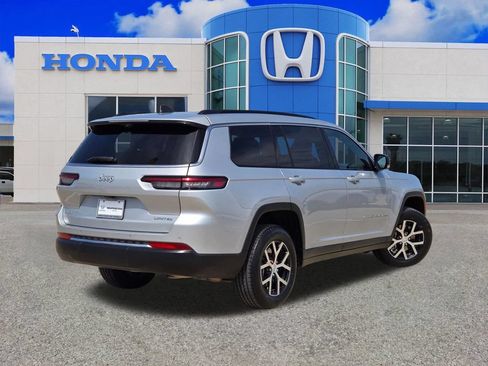 Used 2024 Jeep Grand Cherokee L Limited w/ Luxury Tech Group II AWD/4WD image 3