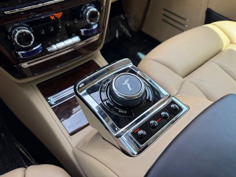 Used 2020 Rolls-Royce Phantom Extended Wheelbase RWD image 39