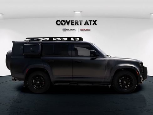 Used 2023 Land Rover Defender 130 SE AWD/4WD image 8
