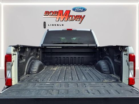 Used 2019 Ford F250 XLT AWD/4WD image 9