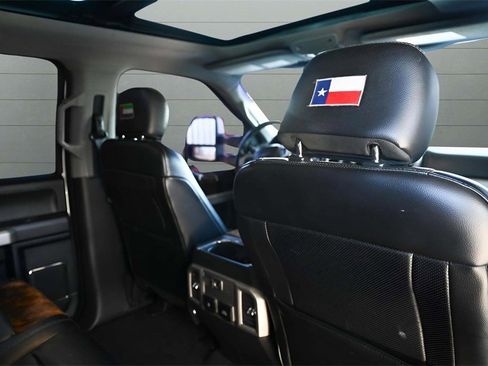 Used 2018 Ford F250 Lariat w/ Lariat Ultimate Package image 28