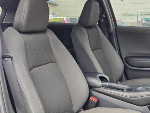 Used 2021 Honda HR-V Sport image 30