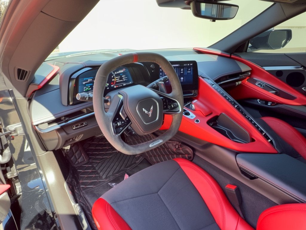 Used 2025 Chevrolet Corvette Z06 w/ Stealth Interior Trim Package RWD image 4