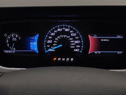 Used 2014 Ford Taurus SEL w/ Equipment Group 201A FWD image 23