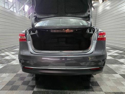 Used 2018 Toyota Avalon XLE Premium image 36