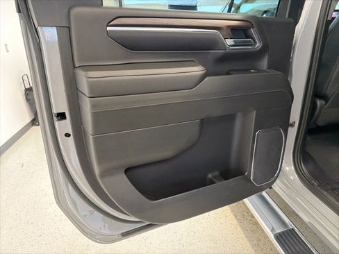 Used 2024 GMC Sierra 2500 SLT image 41