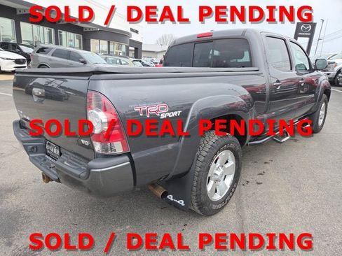 Used 2011 Toyota Tacoma 4x4 Double Cab w/ TRD Sport Pkg w/JBL Audio image 5