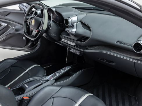 Used 2021 Ferrari F8 Tributo image 72
