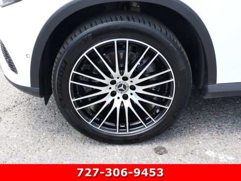 Used 2025 Mercedes-Benz GLC 300 image 14