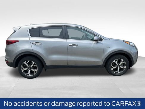 Used 2020 Kia Sportage LX AWD/4WD image 3