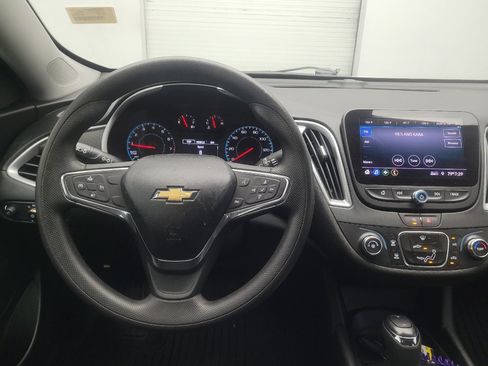 Used 2020 Chevrolet Malibu LS FWD image 22