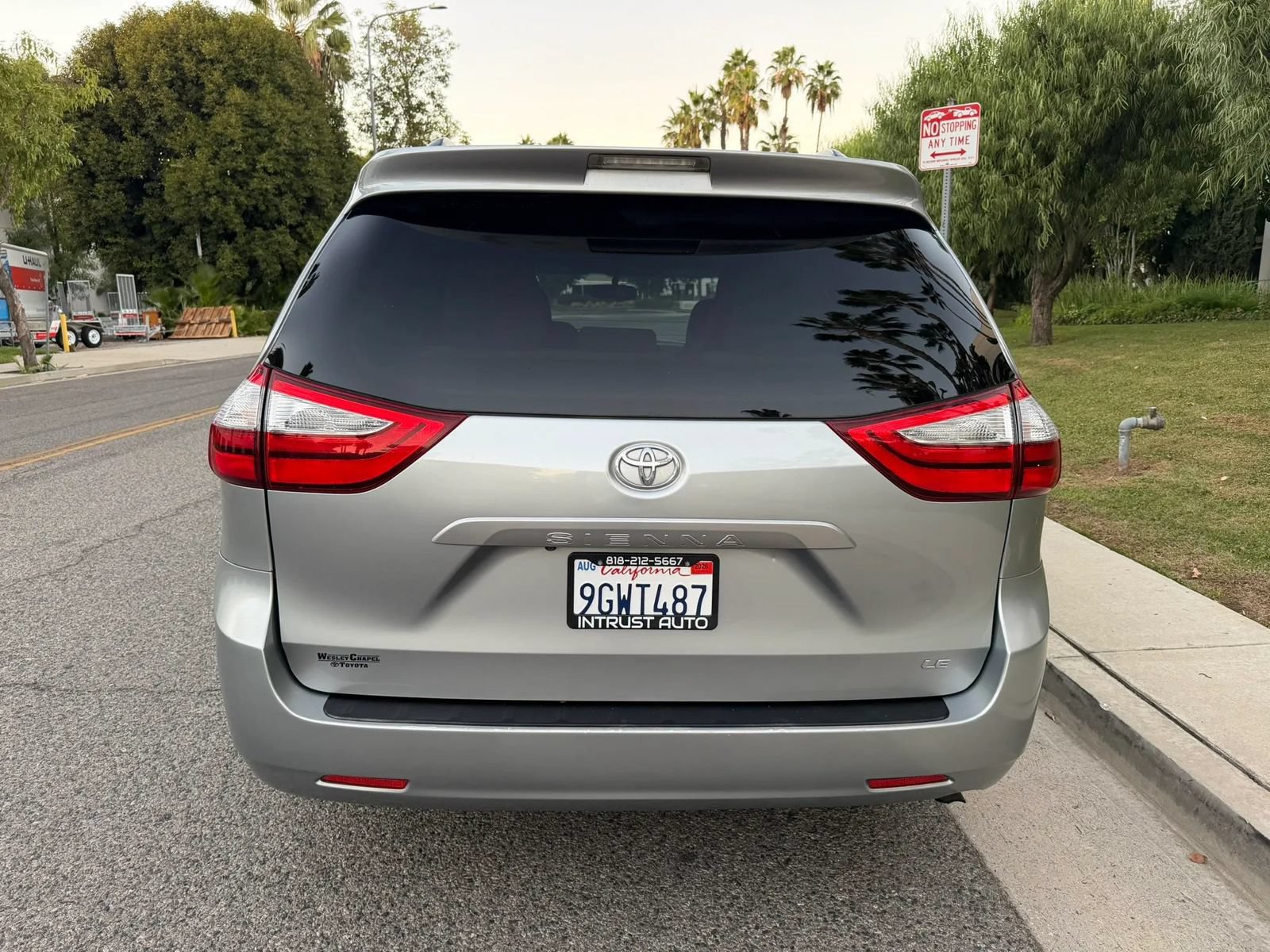 Used 2017 Toyota Sienna LE FWD image 6