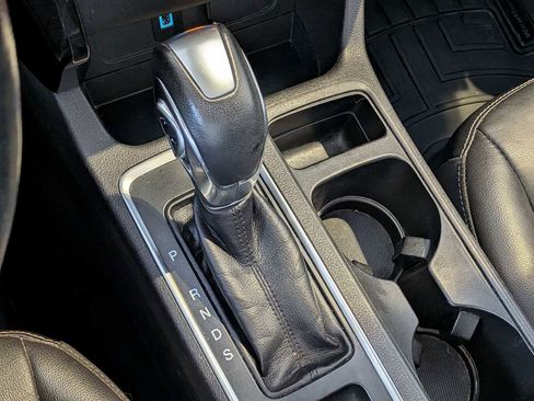 Used 2019 Ford Escape Titanium image 31