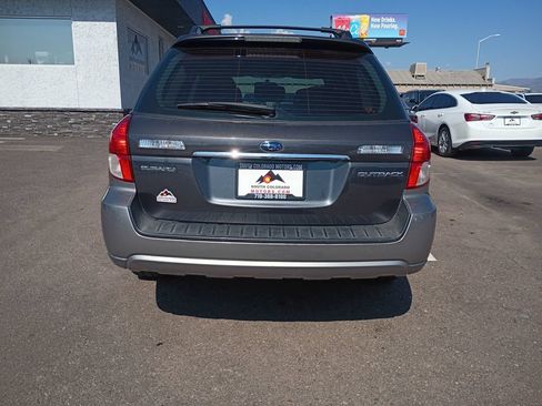 Used 2009 Subaru Outback 2.5i Special Edition AWD/4WD image 6