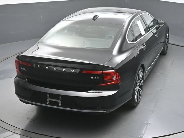 Used 2023 Volvo S90 B6 Plus AWD/4WD image 47
