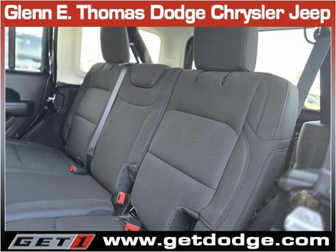 Used 2022 Jeep Wrangler Unlimited Sport image 26