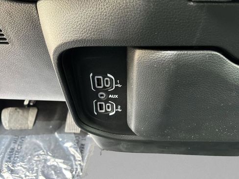 New 2026 RAM 1500 Express RWD image 33