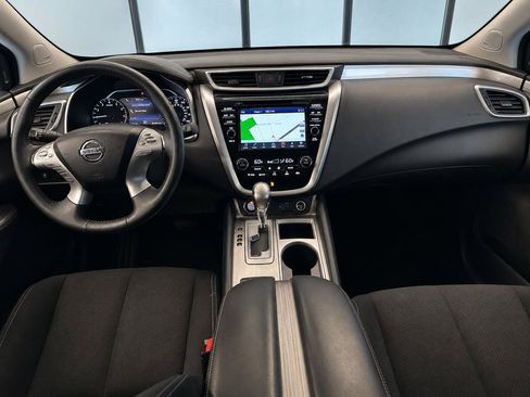 Used 2018 Nissan Murano SV w/ Premium Package AWD/4WD image 8