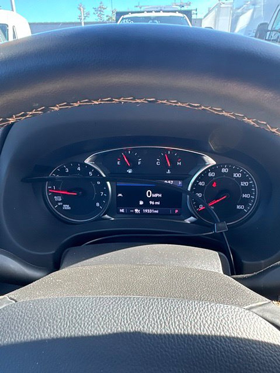 Certified 2023 GMC Terrain AT4 w/ Tech Package AWD/4WD image 36