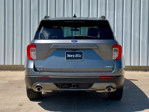 Used 2023 Ford Explorer XLT w/ Equipment Group 202A AWD/4WD image 5