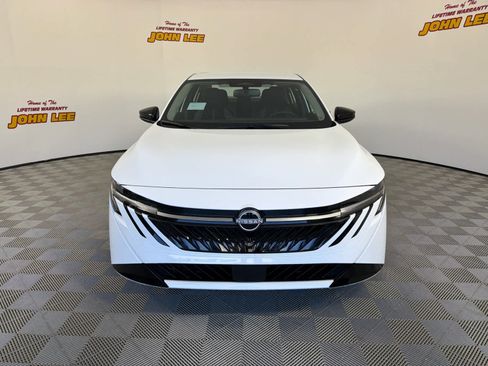 New 2026 Nissan Sentra SV w/ SV Convenience Package FWD image 9
