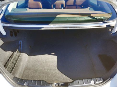 Used 2016 BMW 528i Sedan w/ Premium Package image 17