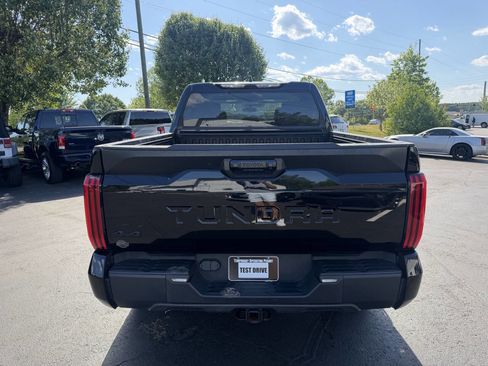 Used 2022 Toyota Tundra SR5 AWD/4WD image 6