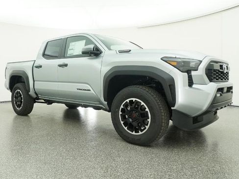 New 2025 Toyota Tacoma TRD Off-Road image 30