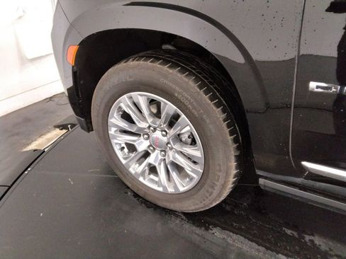 Used 2023 GMC Yukon XL Denali image 47