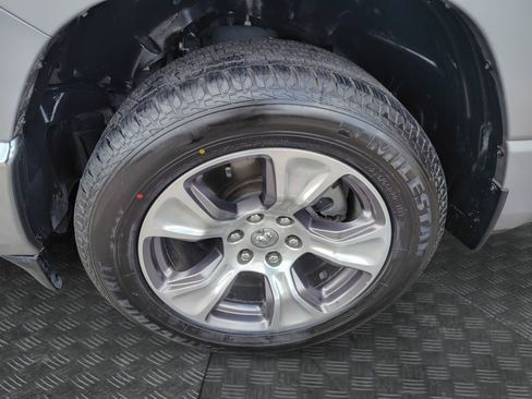 Used 2024 RAM 1500 Laramie image 22