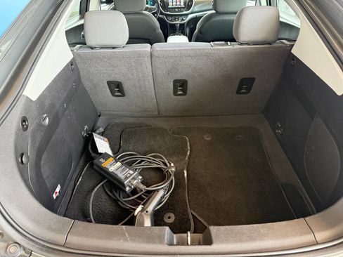 Used 2017 Chevrolet Volt LT FWD image 9