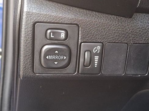 Used 2016 Toyota Corolla L image 24