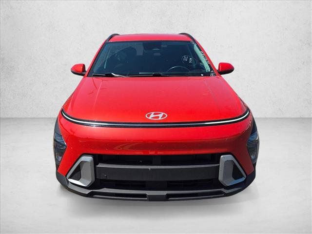 Used 2025 Hyundai Kona SEL FWD image 2