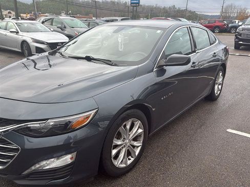 Used 2020 Chevrolet Malibu LT FWD image 1