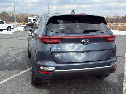 Used 2022 Kia Sportage LX image 8
