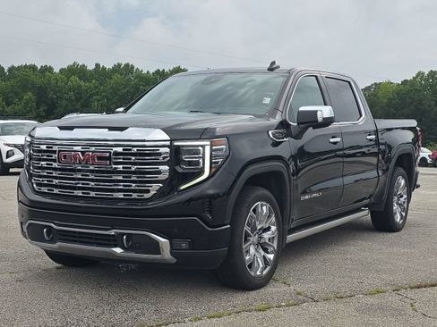 Used 2024 GMC Sierra 1500 Denali AWD/4WD image 1